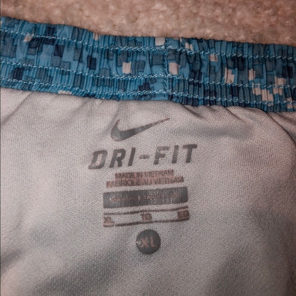 Nike Shorts - Picture 2 of 2
